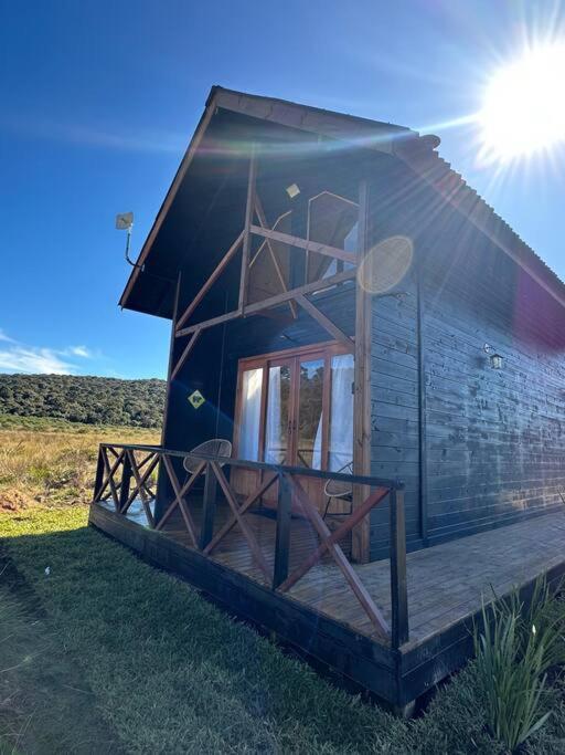 Chalet Canada Black